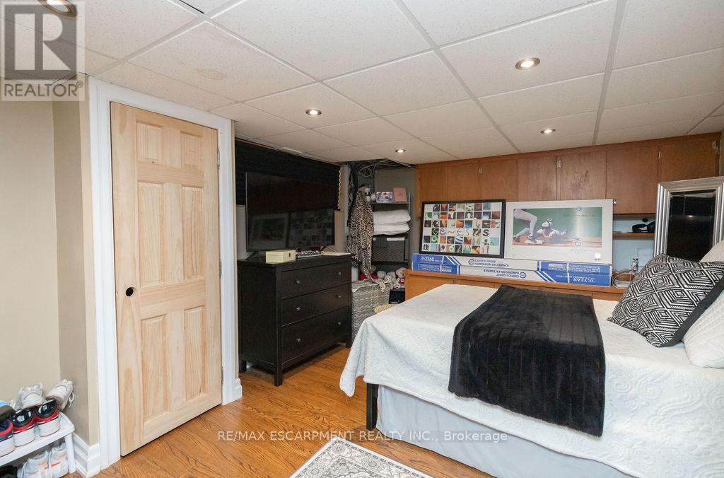 92 Auchmar Road, Hamilton, Ontario  L9C 1C5 - Photo 32 - X12078664