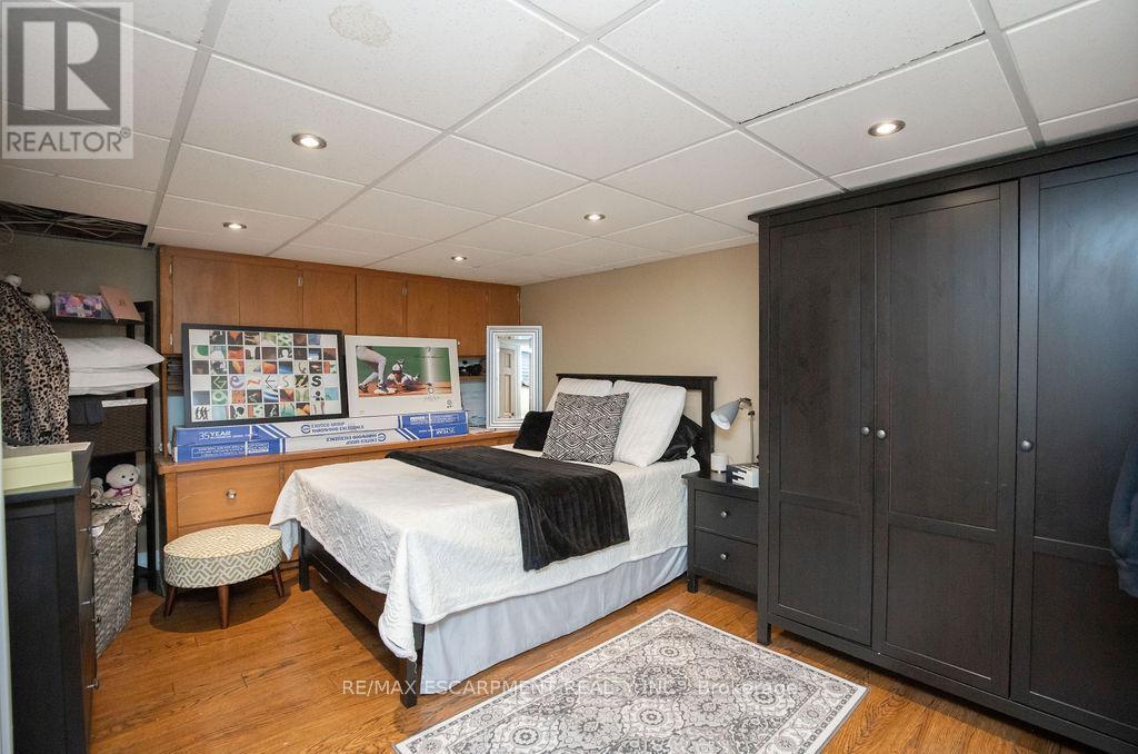 92 Auchmar Road, Hamilton, Ontario  L9C 1C5 - Photo 33 - X12078664