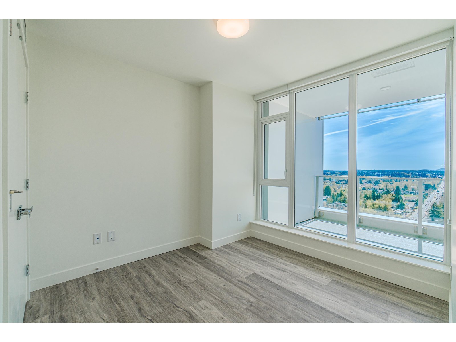 2310 9675 King George Boulevard, Surrey, British Columbia  V3T 0T7 - Photo 25 - R2989552