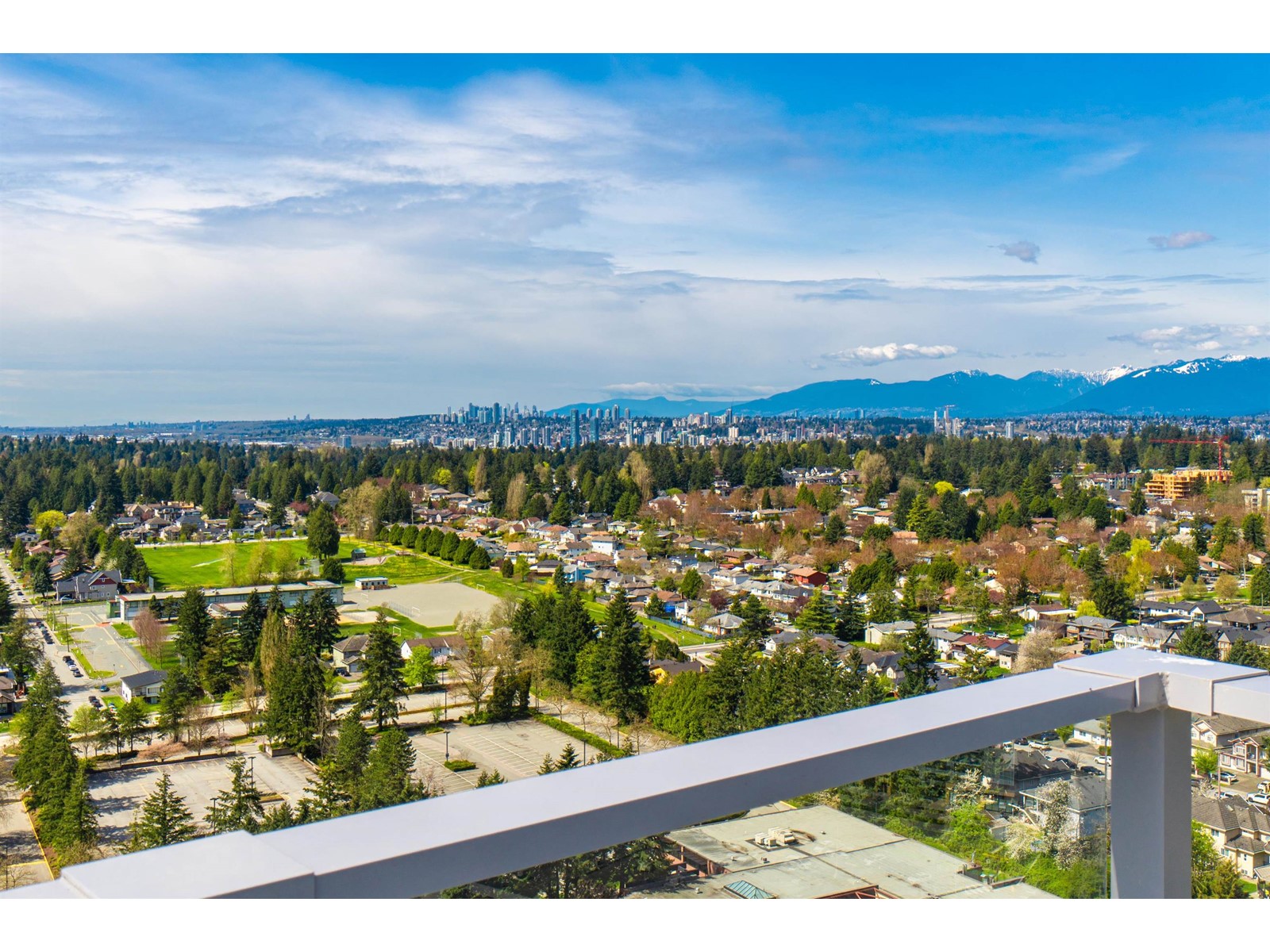 2310 9675 King George Boulevard, Surrey, British Columbia  V3T 0T7 - Photo 6 - R2989552