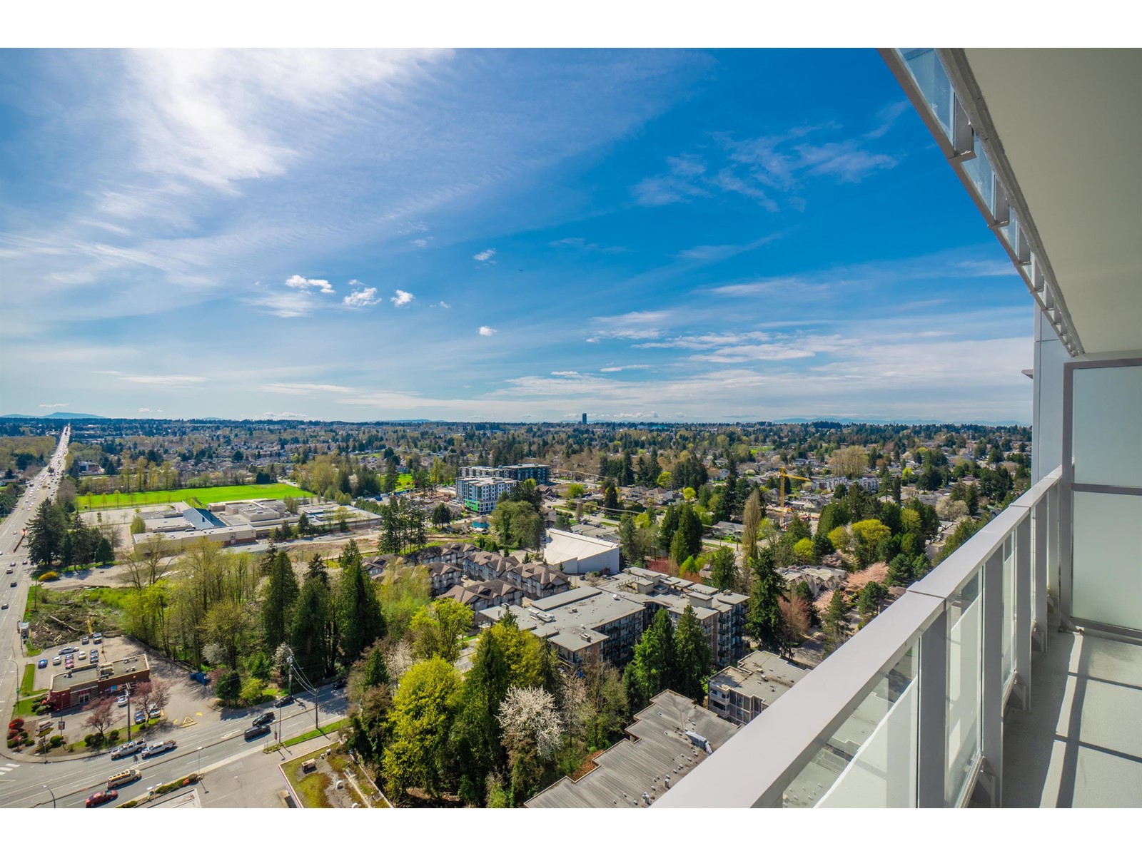 2310 9675 King George Boulevard, Surrey, British Columbia  V3T 0T7 - Photo 5 - R2989552