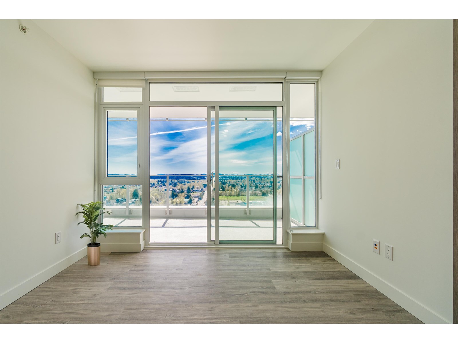 2310 9675 King George Boulevard, Surrey, British Columbia  V3T 0T7 - Photo 22 - R2989552