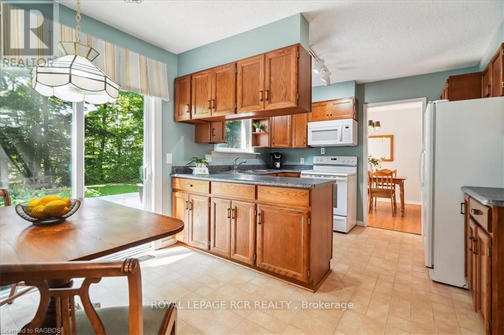 527 5th Street E, Owen Sound, Ontario  N4K 1E2 - Photo 19 - X10847423