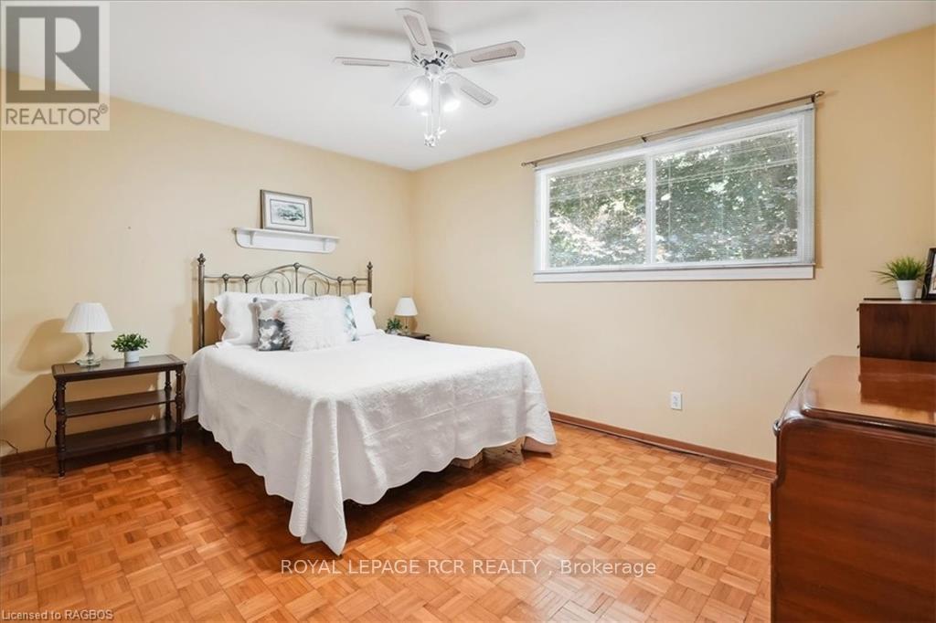 527 5th Street E, Owen Sound, Ontario  N4K 1E2 - Photo 24 - X10847423