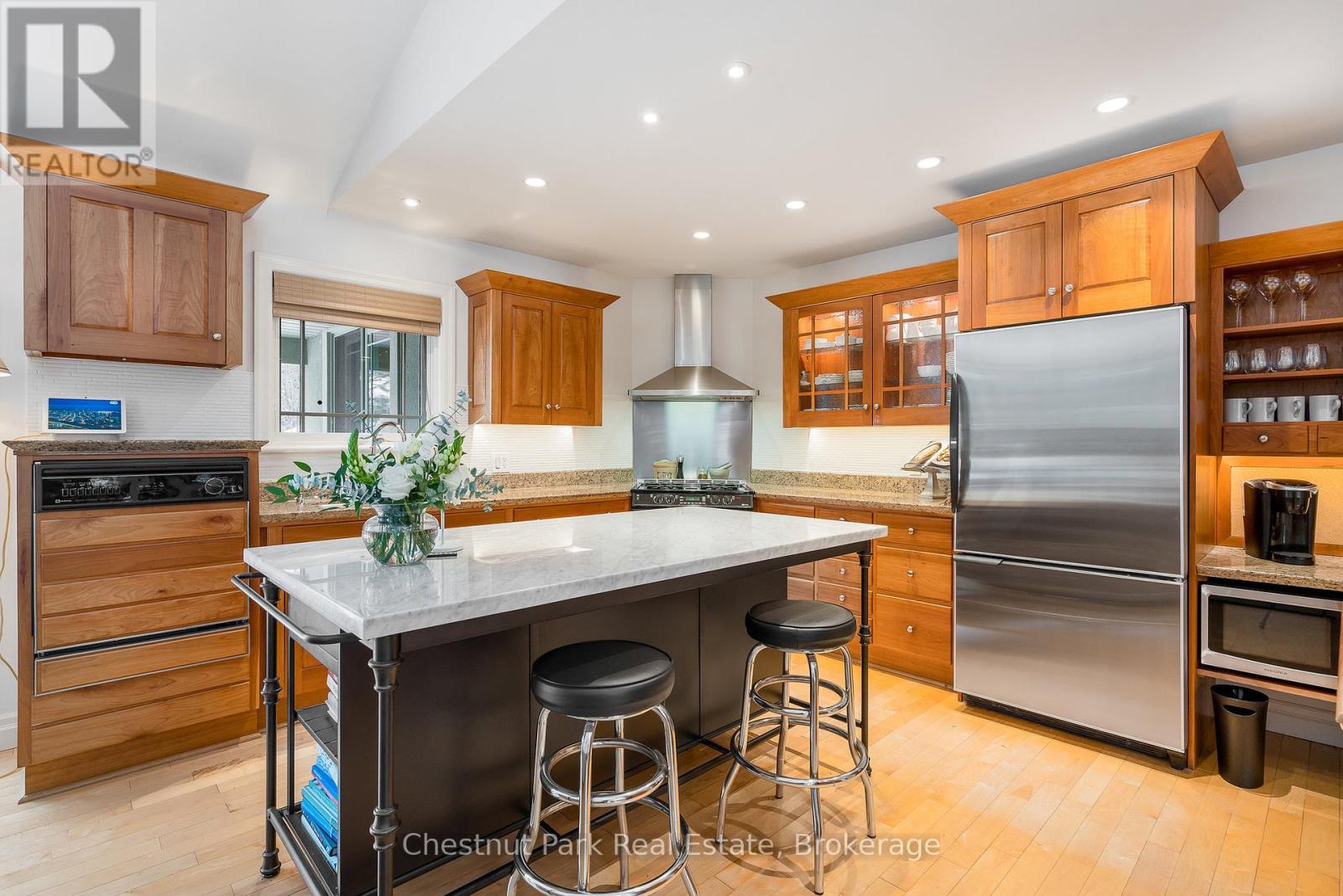 135 Augusta Crescent, Blue Mountains, Ontario  L9Y 0K7 - Photo 10 - X11917257