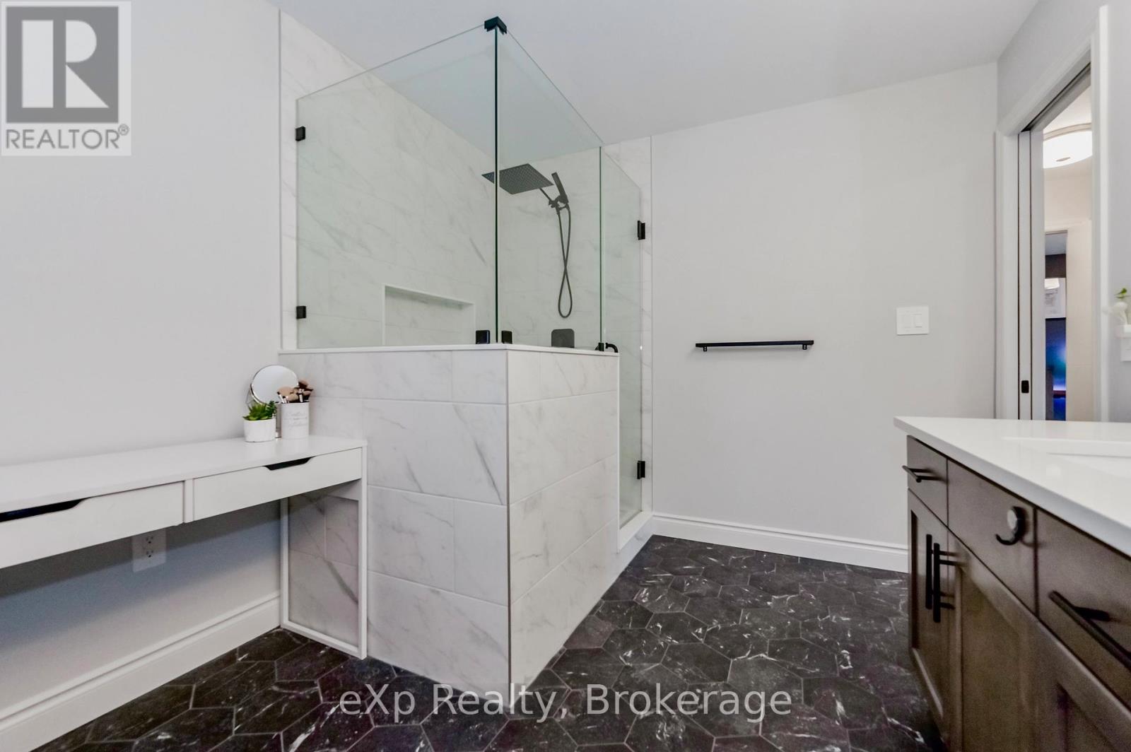 62 Haylock Avenue, Centre Wellington, Ontario  N0B 1S0 - Photo 36 - X12080711