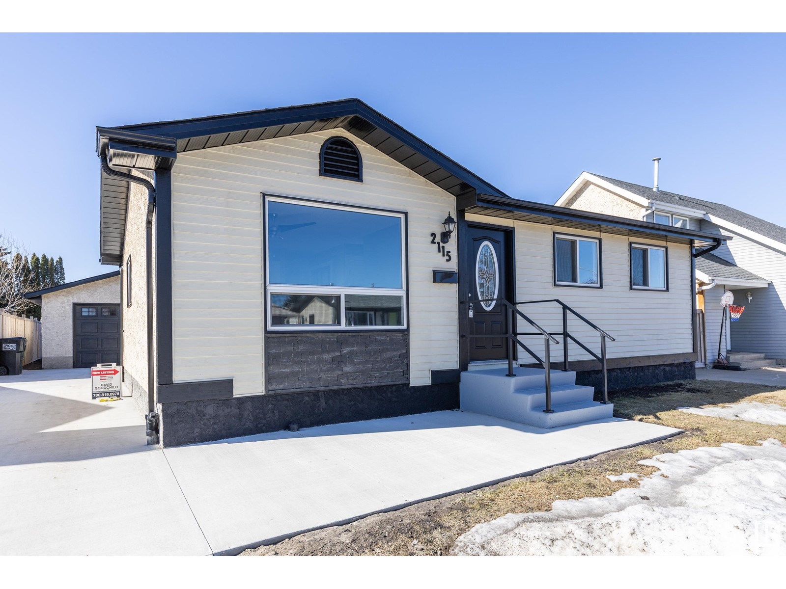 Property at 2115 145 AV NW image 3