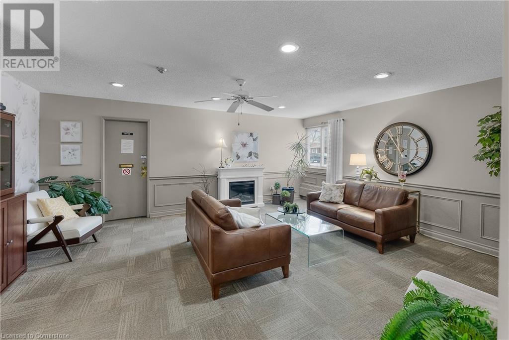 196 Scott Street Unit# 222, St. Catharines, Ontario  L2N 5T2 - Photo 2 - 40716708