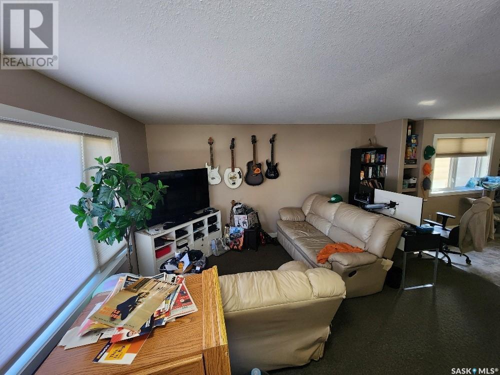 Property at 1002 Atkinson STREET image 3