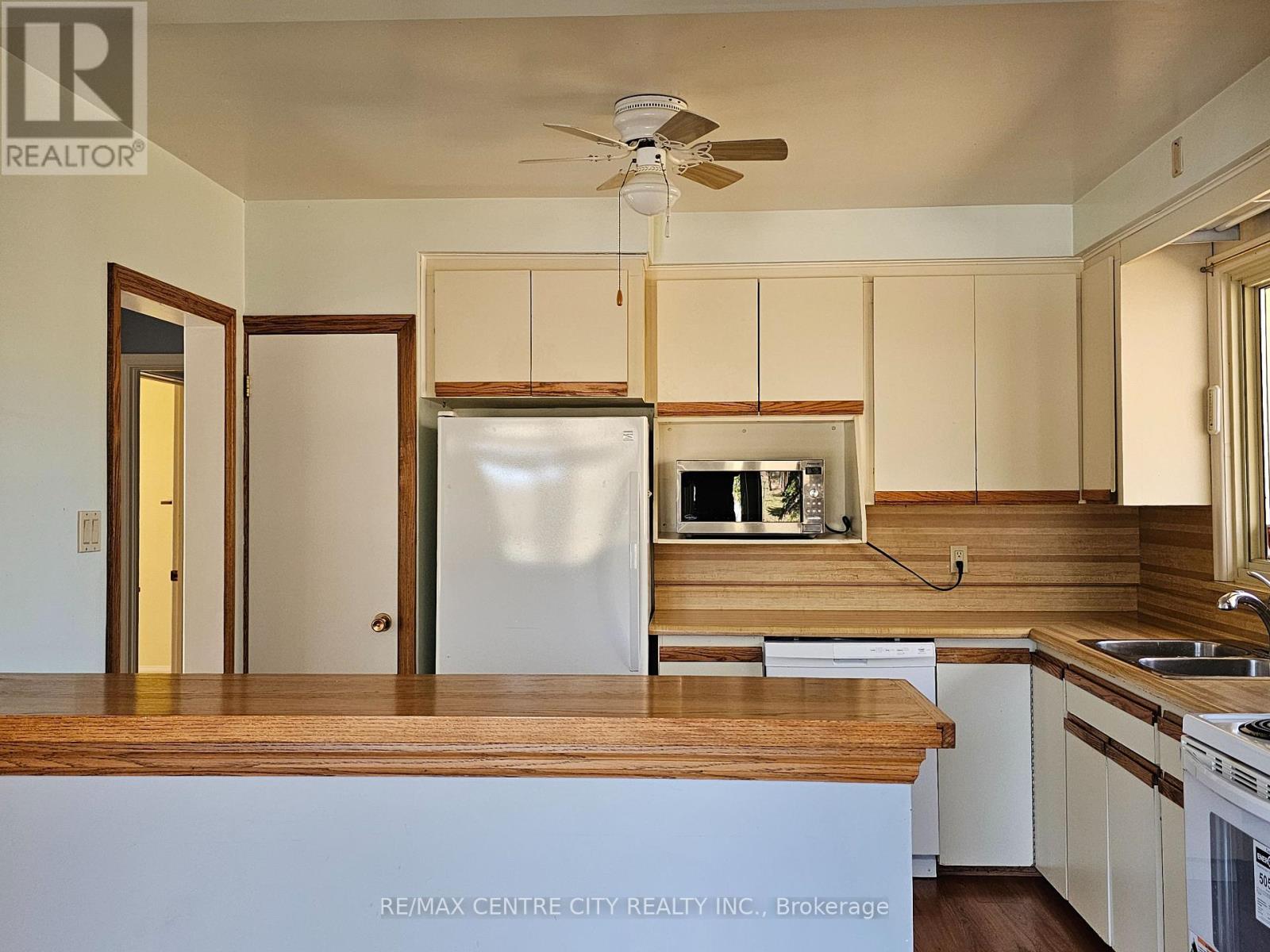 274 Burnett Avenue, Toronto, Ontario  M2N 1W1 - Photo 11 - C12081500