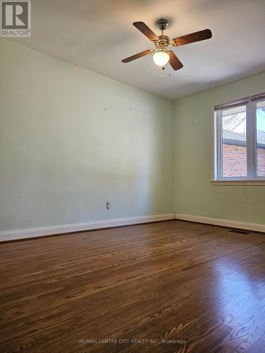 274 Burnett Avenue, Toronto, Ontario  M2N 1W1 - Photo 16 - C12081500