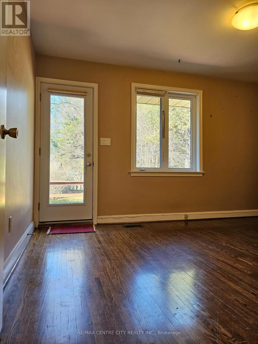 274 Burnett Avenue, Toronto, Ontario  M2N 1W1 - Photo 19 - C12081500
