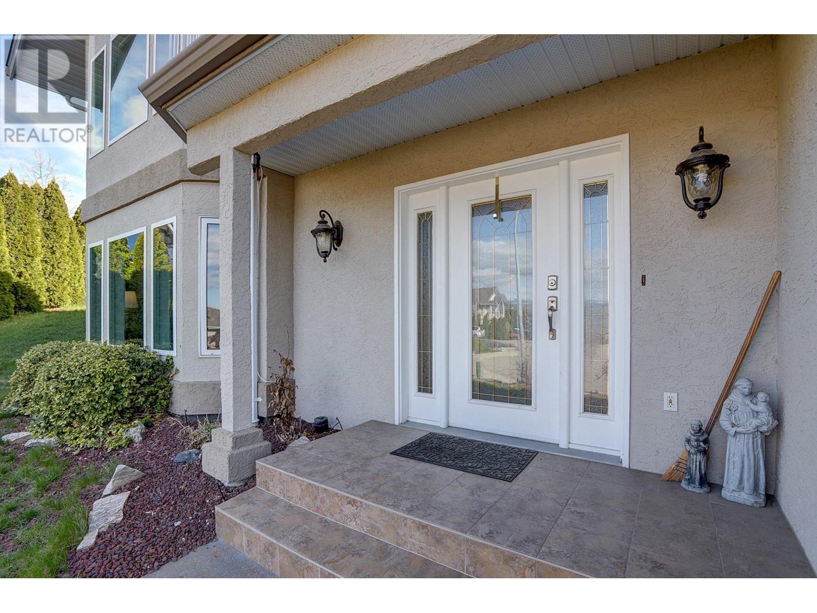 Property at 368 Marmot Court image 3