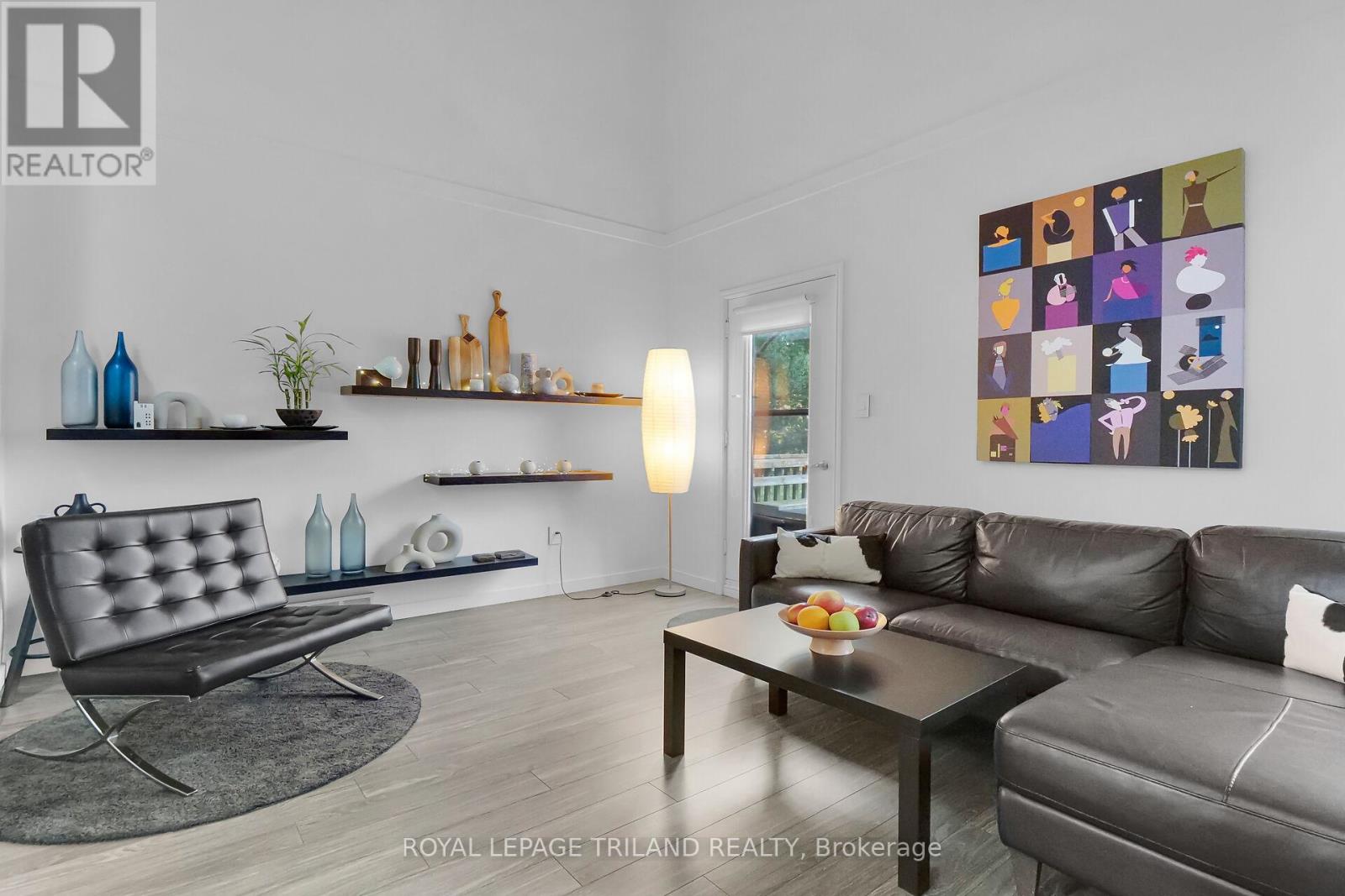 Property at 1008 THISTLEDOWN WAY image 5