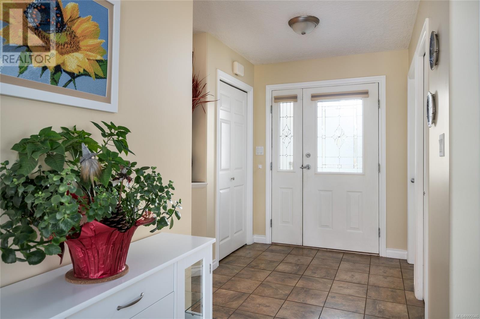 Property at 3061 Quailview Pl image 4