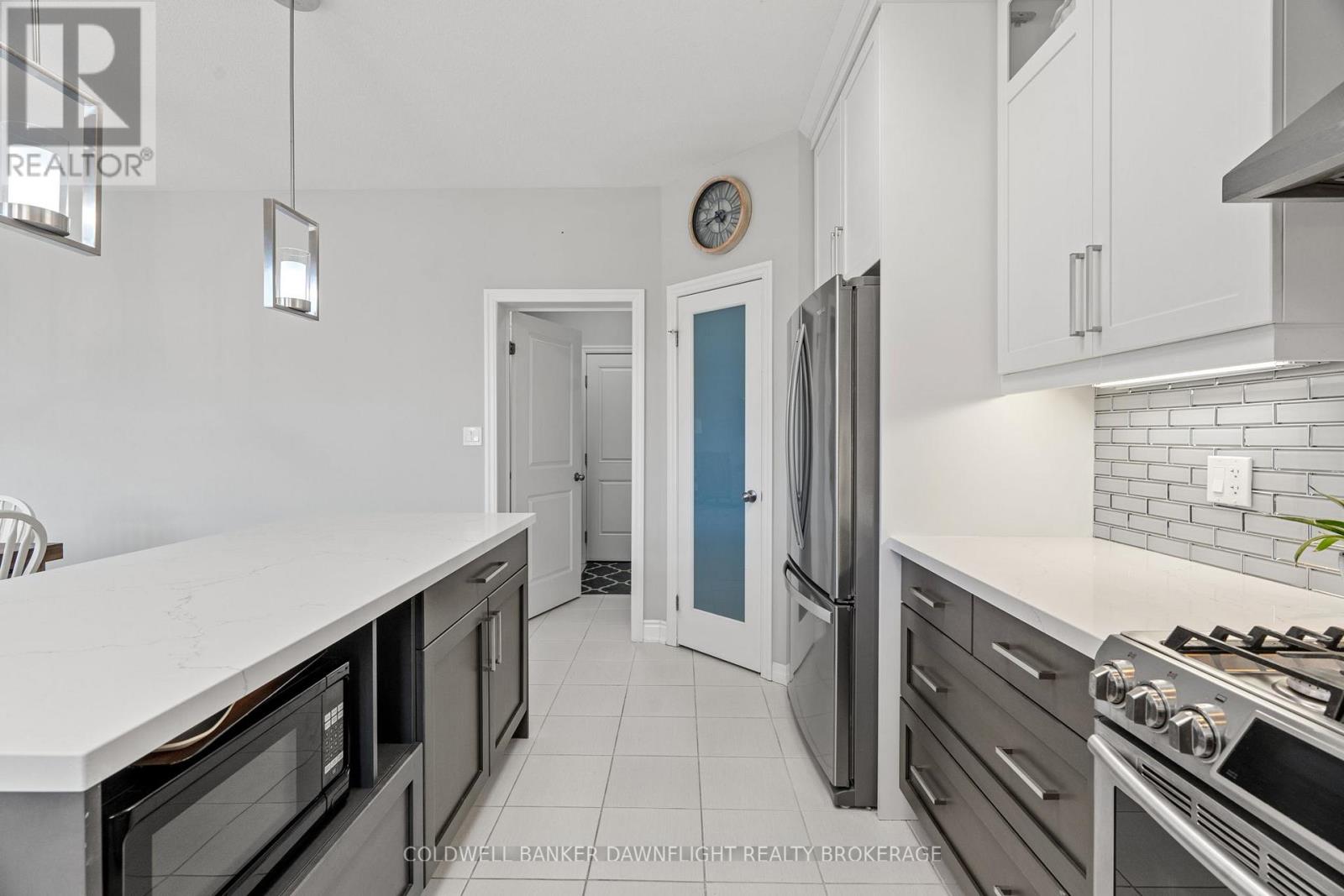 77 Dereham Drive, Tillsonburg, Ontario  N4G 0H1 - Photo 16 - X12081583