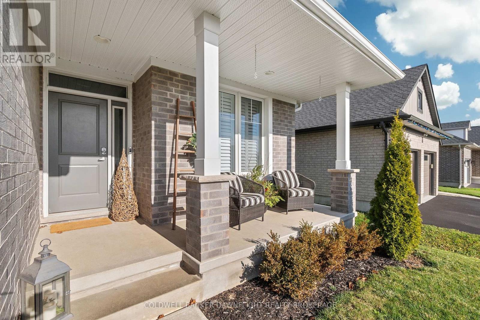 Property at 77 DEREHAM DRIVE image 4
