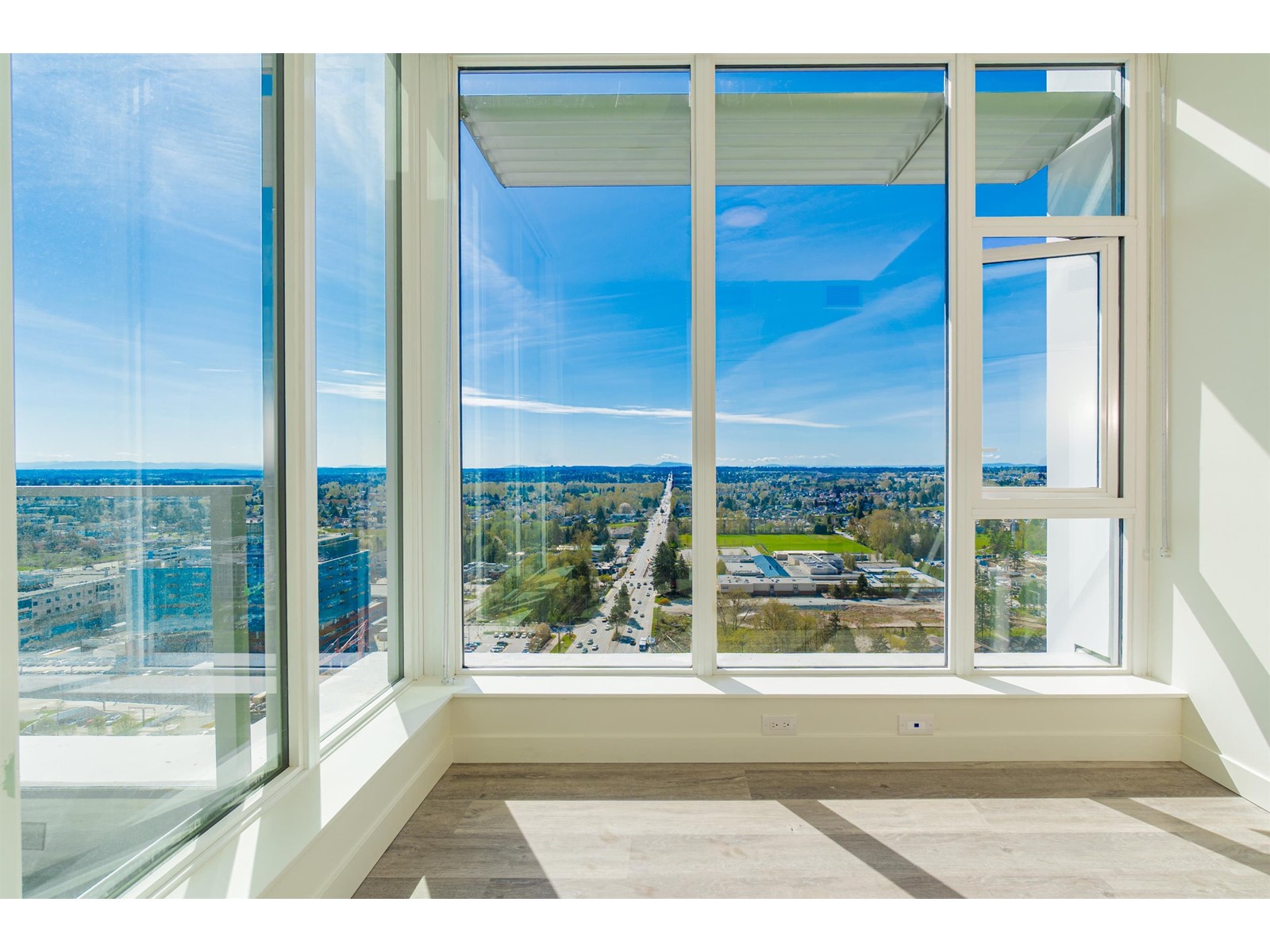 2709 9675 King George Boulevard, Surrey, British Columbia  V3T 0T7 - Photo 12 - R2989573