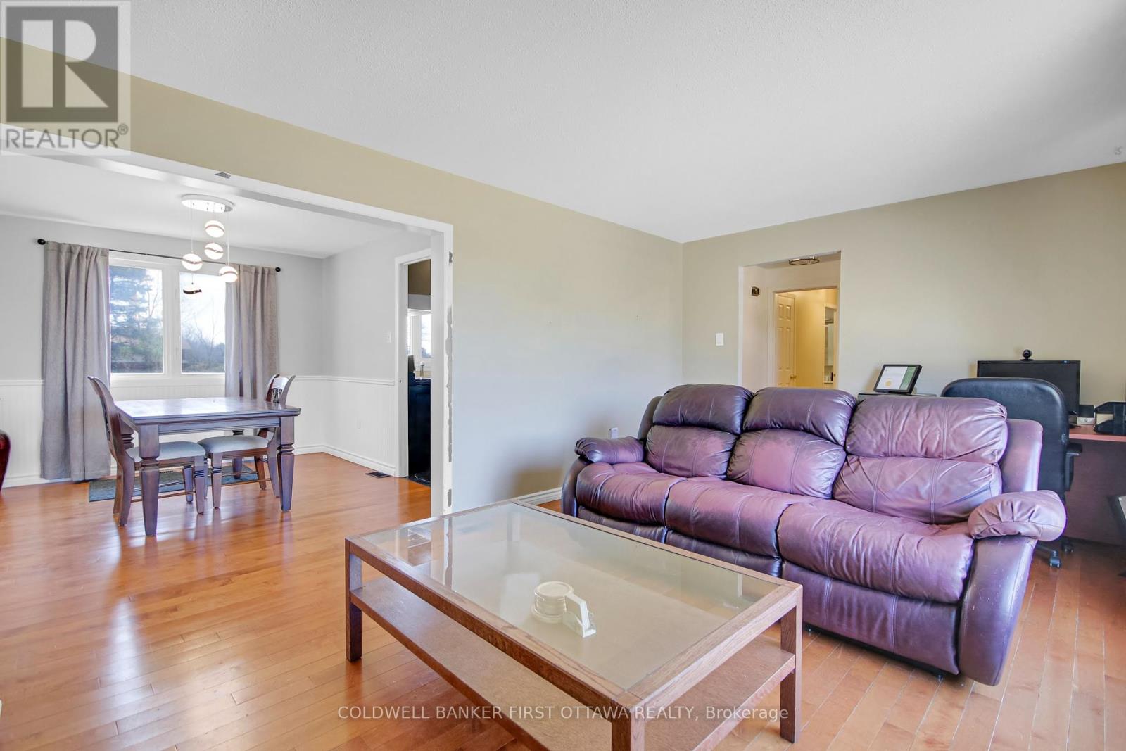 Property at 7020 PARKWAY ROAD image 4