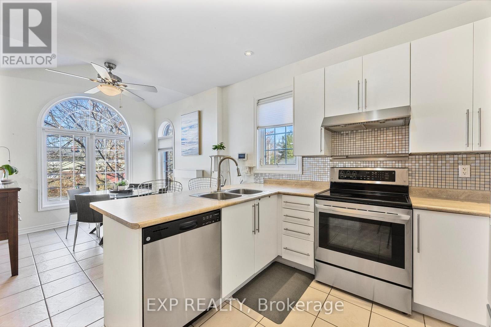 Property at 103 41ST STREET S image 5