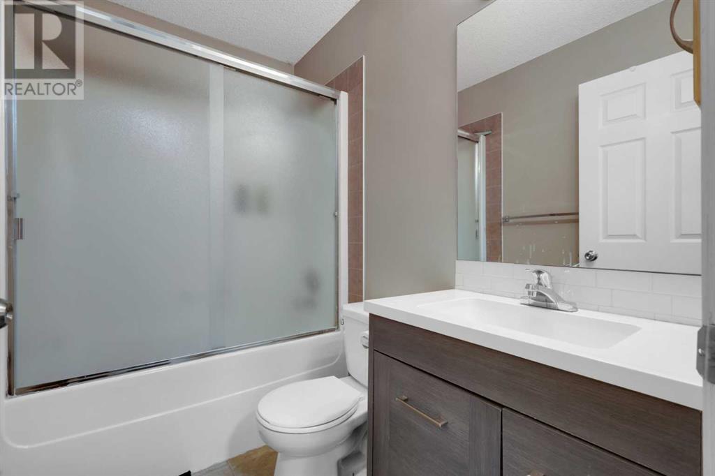 66 Saddlecrest Terrace Ne, Calgary, Alberta  T3J 5L7 - Photo 15 - A2211427