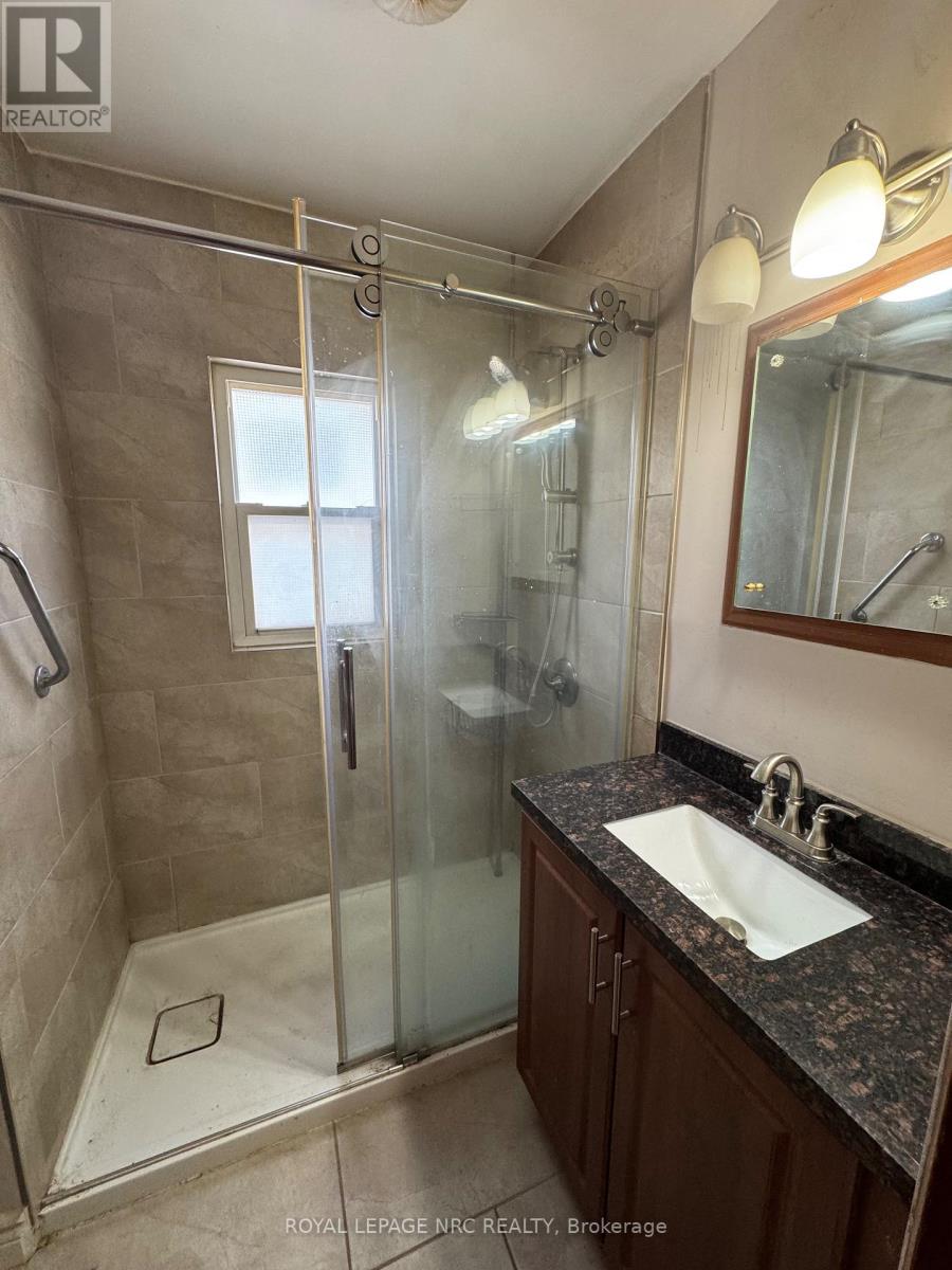 3 Eastbourne Avenue, St. Catharines, Ontario  L2M 5K3 - Photo 12 - X12081519