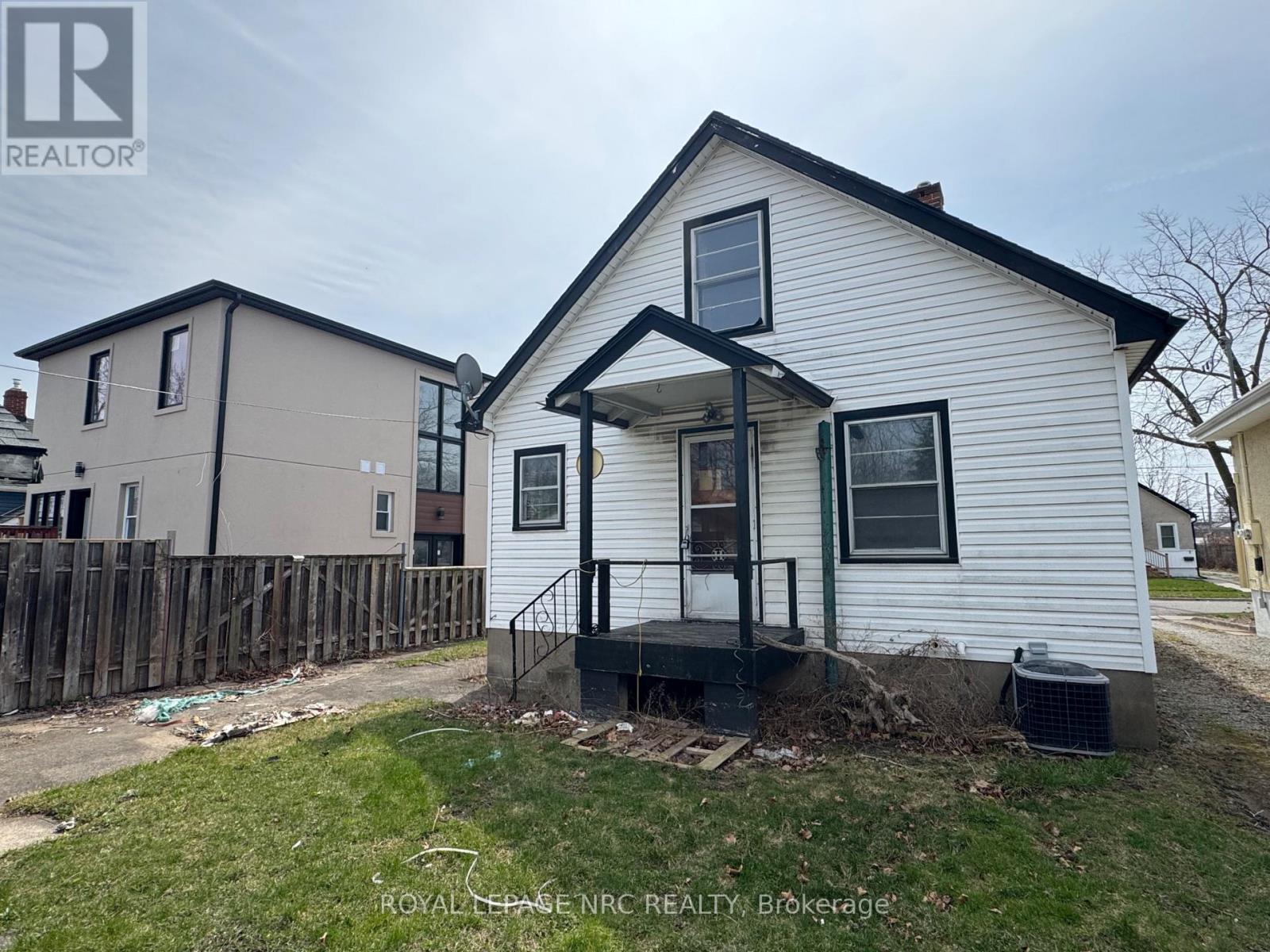 3 Eastbourne Avenue, St. Catharines, Ontario  L2M 5K3 - Photo 19 - X12081519