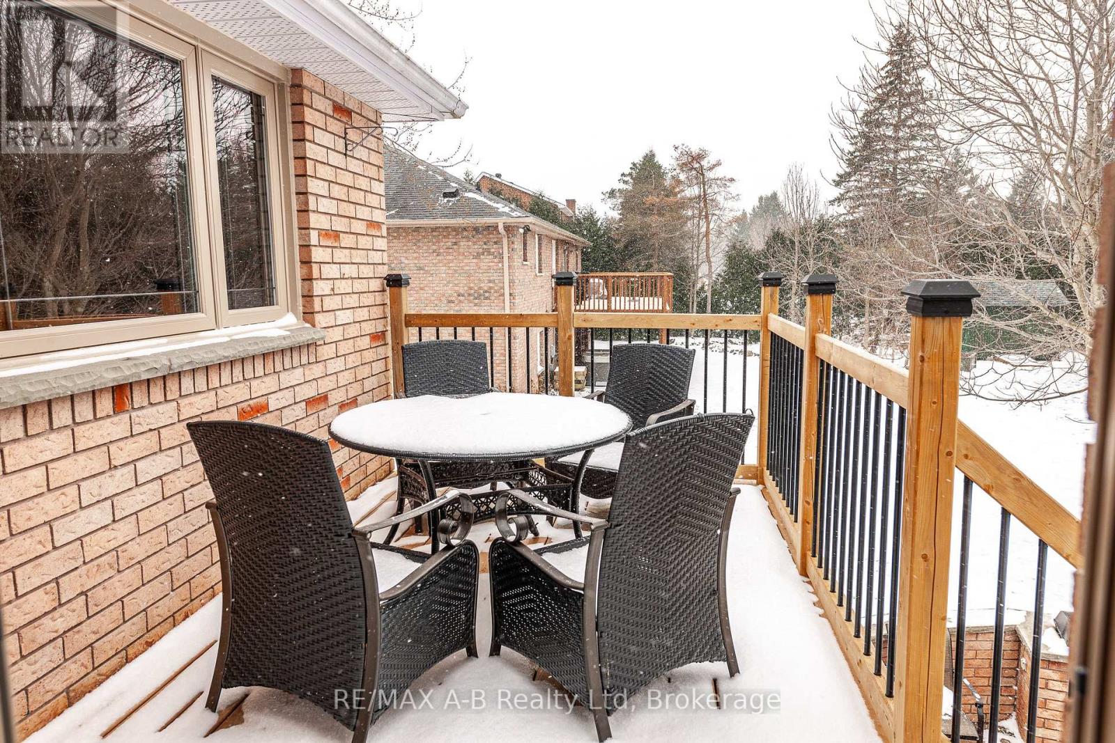30 Nicholson Crescent, Springwater, Ontario  L9X 0G9 - Photo 17 - S12074332