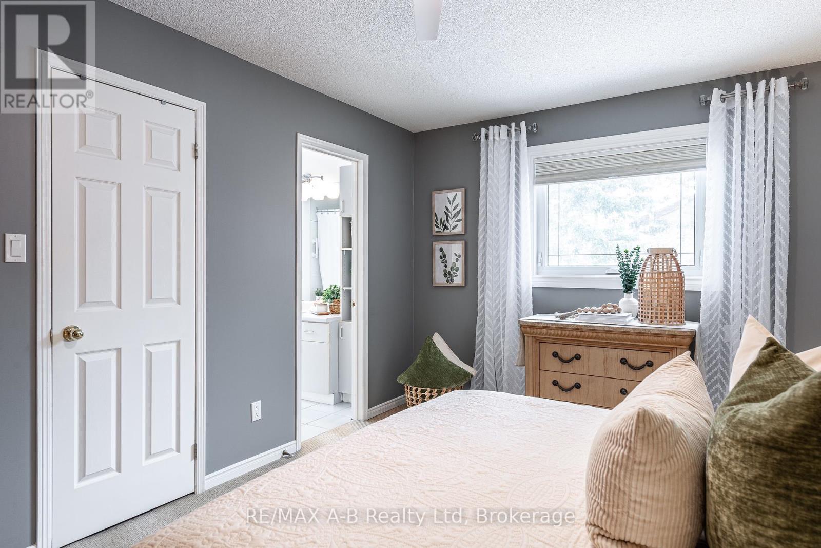 30 Nicholson Crescent, Springwater, Ontario  L9X 0G9 - Photo 26 - S12074332