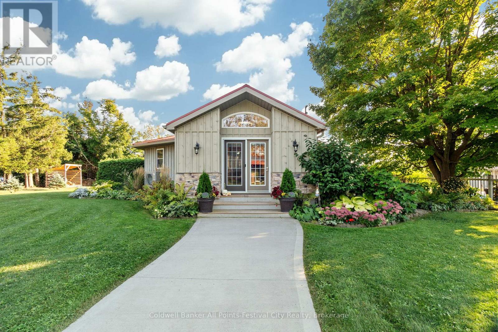 84763 Ontario Street, Ashfield-Colborne-Wawanosh, Ontario  N7A 3X9 - Photo 3 - X12081576