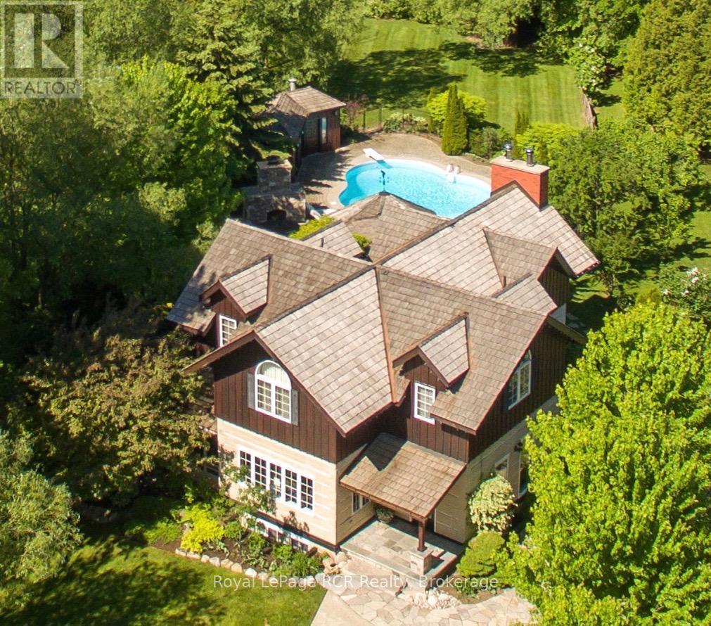 Property at 118 HERITAGE DRIVE image 1