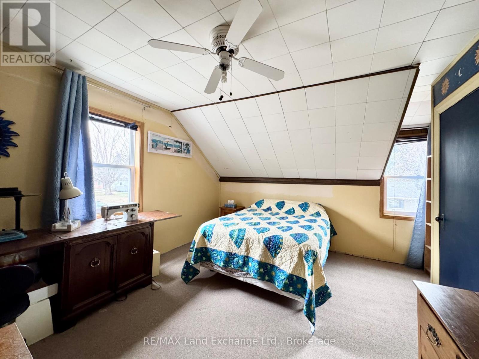 677 Louis Street, Saugeen Shores, Ontario  N0H 2C4 - Photo 10 - X12081610