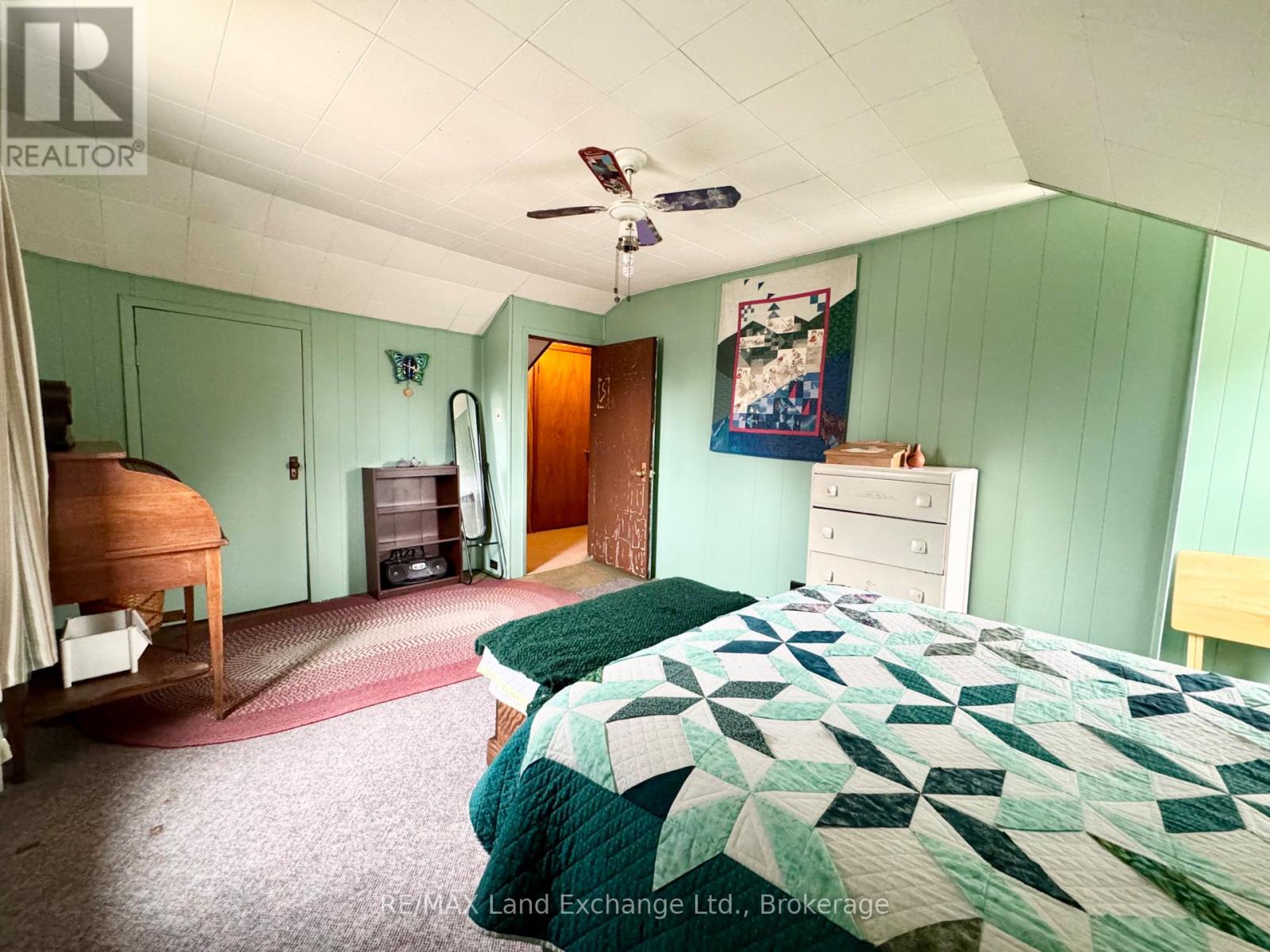 677 Louis Street, Saugeen Shores, Ontario  N0H 2C4 - Photo 12 - X12081610