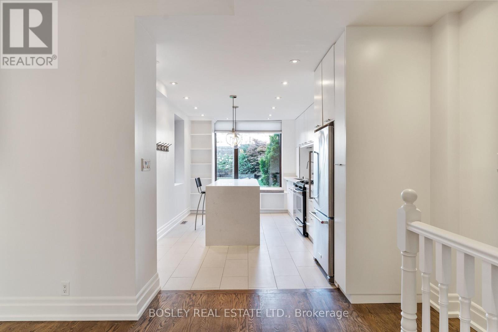 520 Manning Avenue, Toronto, Ontario  M6G 2V7 - Photo 10 - C12081460