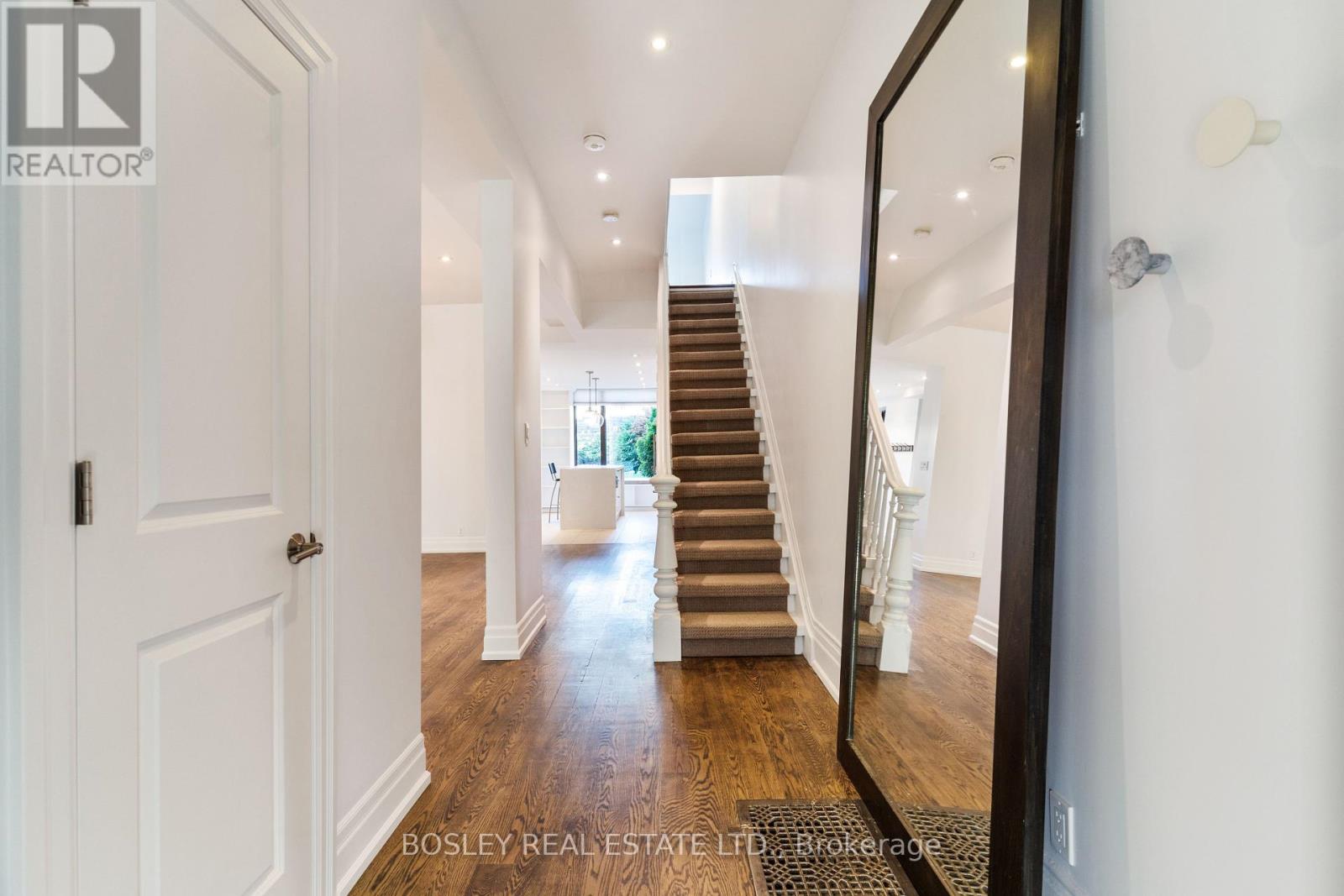Property at 520 MANNING AVENUE image 4