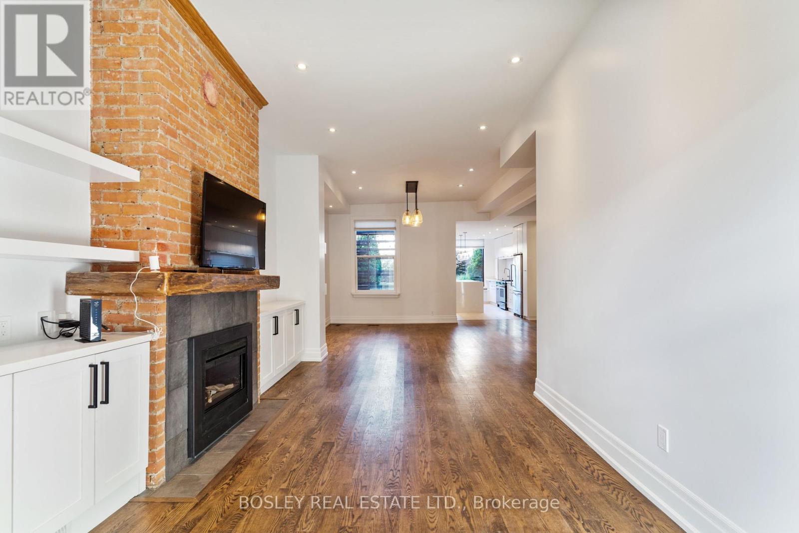 520 Manning Avenue, Toronto, Ontario  M6G 2V7 - Photo 6 - C12081460