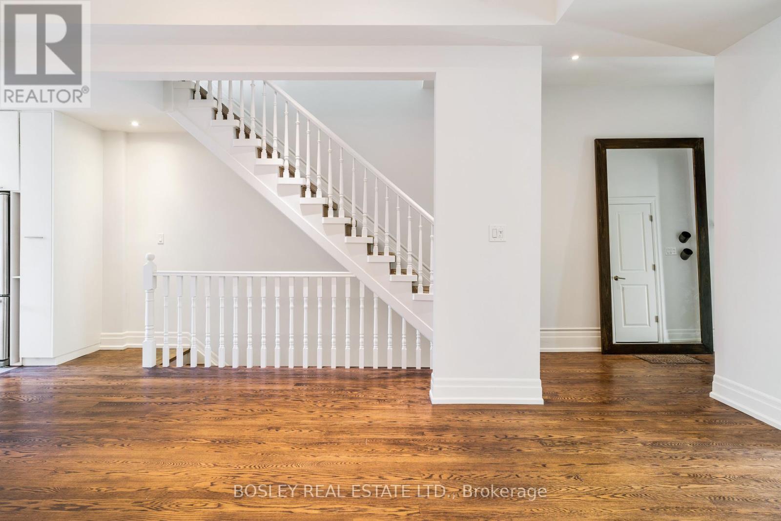 520 Manning Avenue, Toronto, Ontario  M6G 2V7 - Photo 8 - C12081460