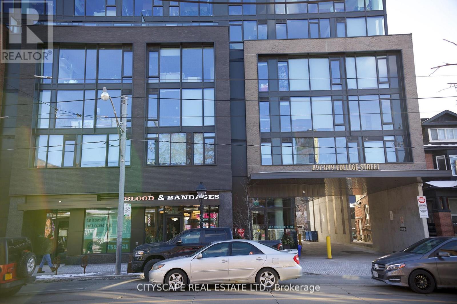 Property at 618 - 899 COLLEGE STREET W image 1