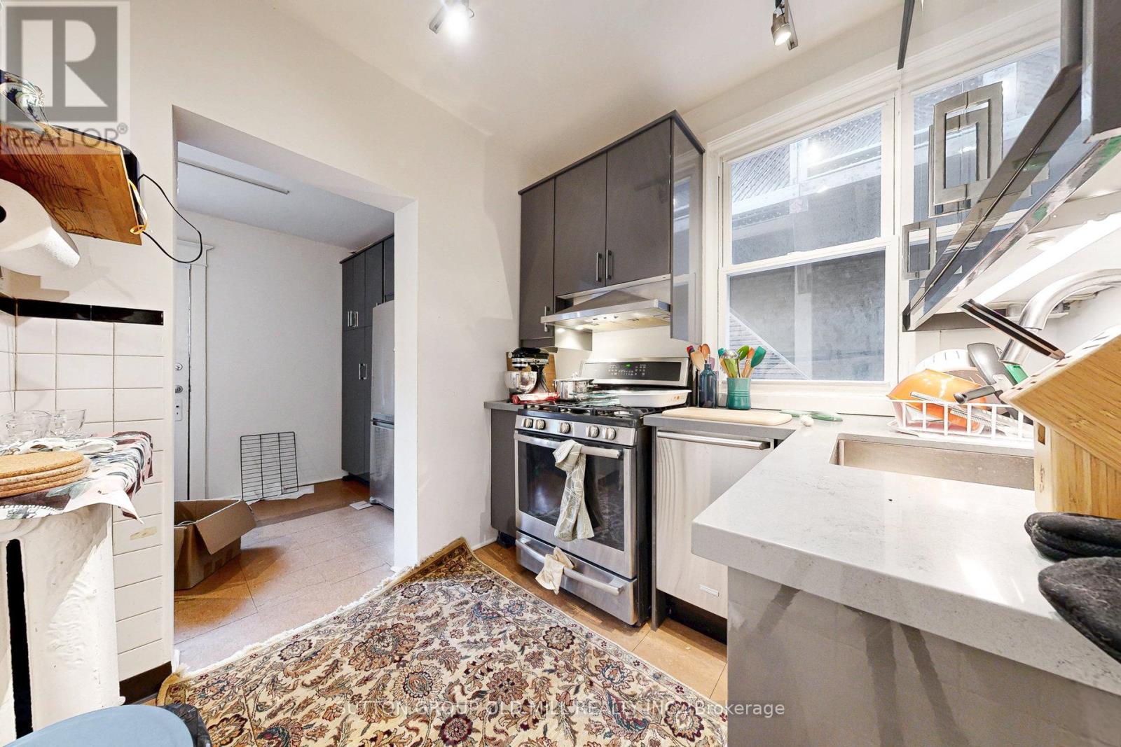 1058 College Street, Toronto, Ontario  M6H 1A9 - Photo 11 - C12081537