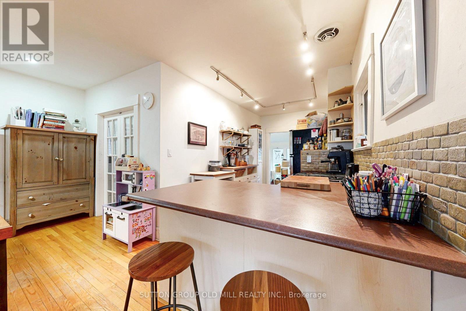1058 College Street, Toronto, Ontario  M6H 1A9 - Photo 16 - C12081537