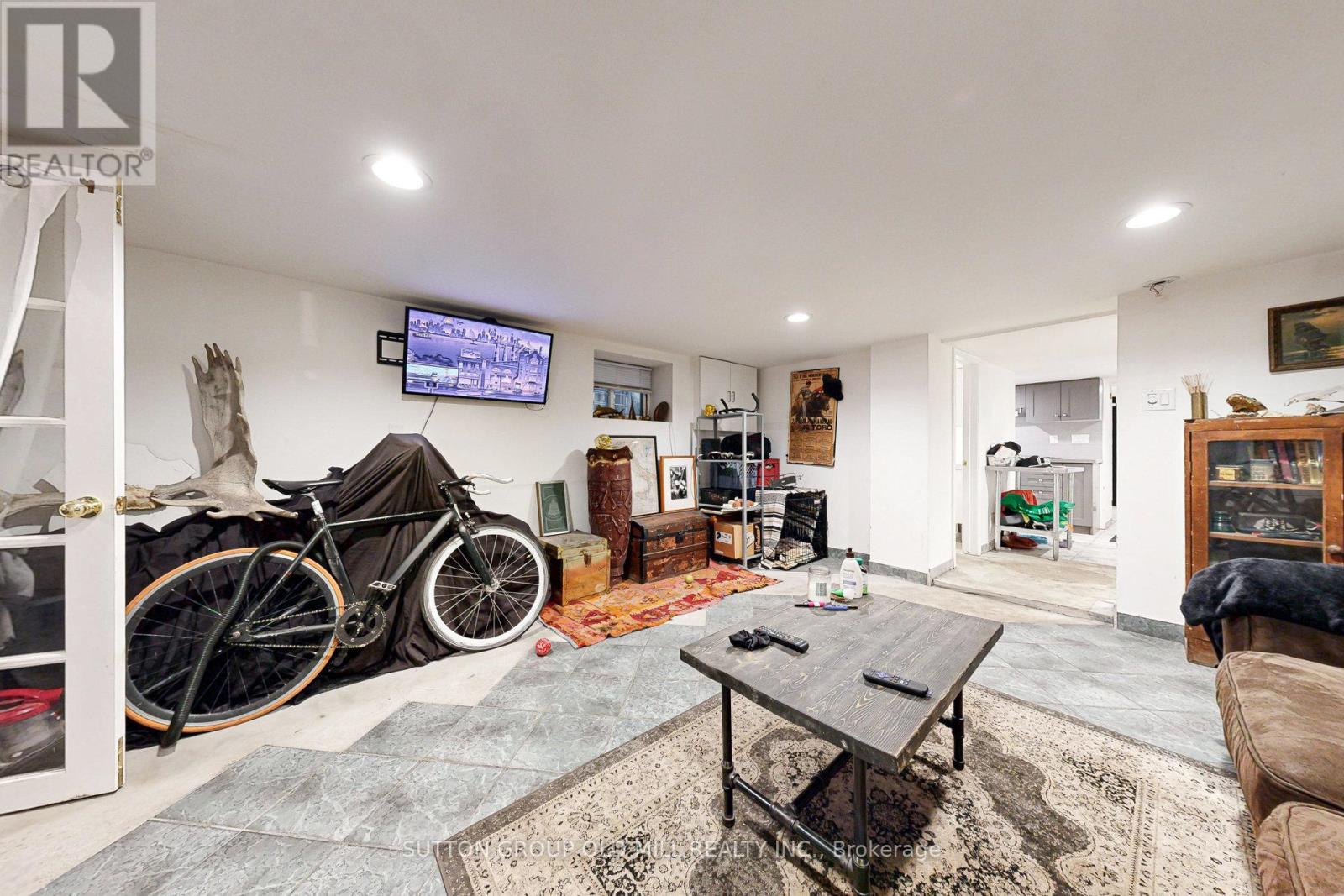 1058 College Street, Toronto, Ontario  M6H 1A9 - Photo 42 - C12081537