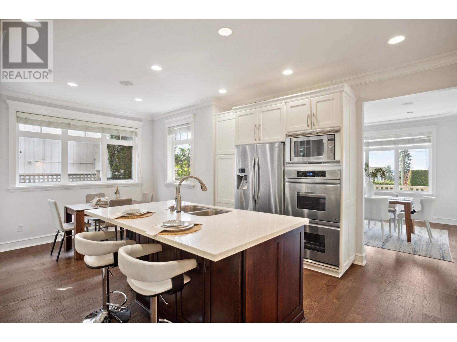 2185 Lawson Avenue, West Vancouver, British Columbia  V7V 2E1 - Photo 6 - R2988560