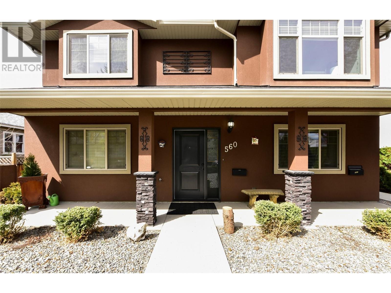 560 Christleton Avenue, Kelowna, British Columbia  V1Y 5J2 - Photo 3 - 10343288