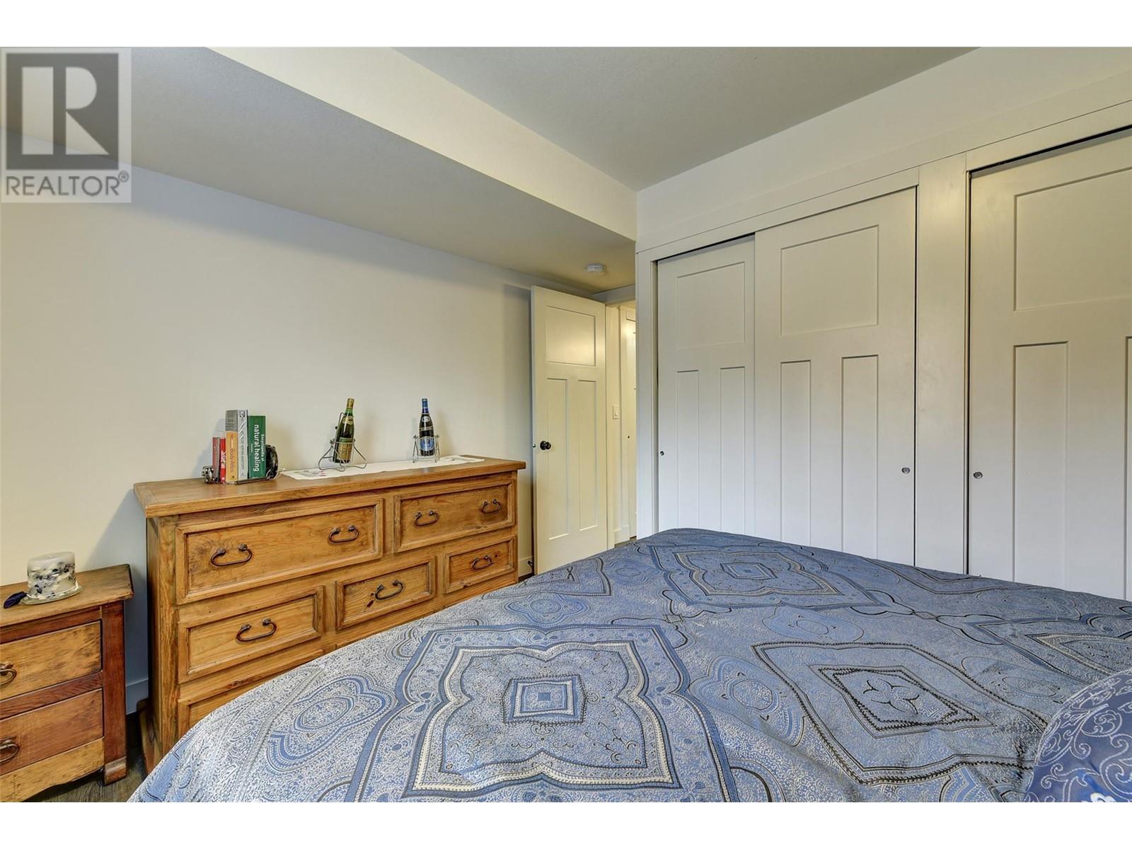 560 Christleton Avenue, Kelowna, British Columbia  V1Y 5J2 - Photo 9 - 10343288