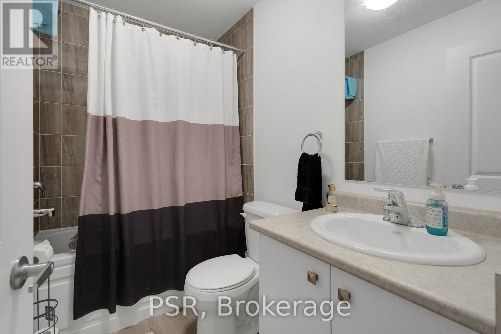 11 Stately Drive, Wasaga Beach, Ontario  L9Z 0L9 - Photo 28 - S12081513