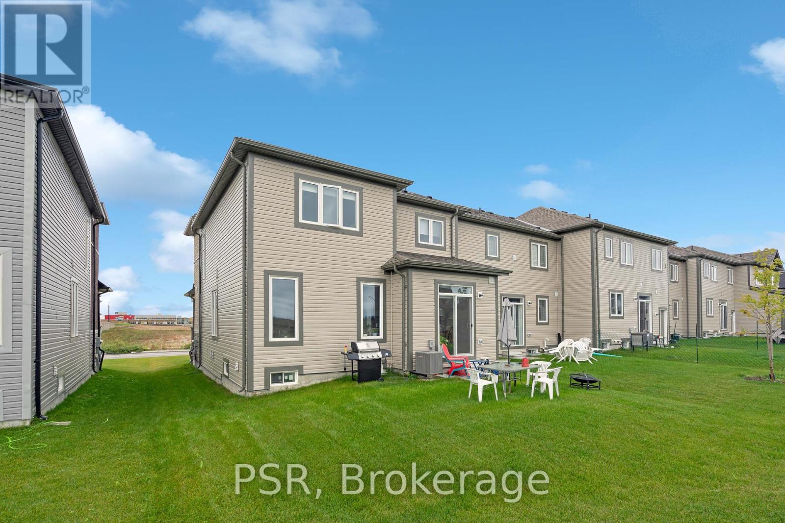 11 Stately Drive, Wasaga Beach, Ontario  L9Z 0L9 - Photo 36 - S12081513