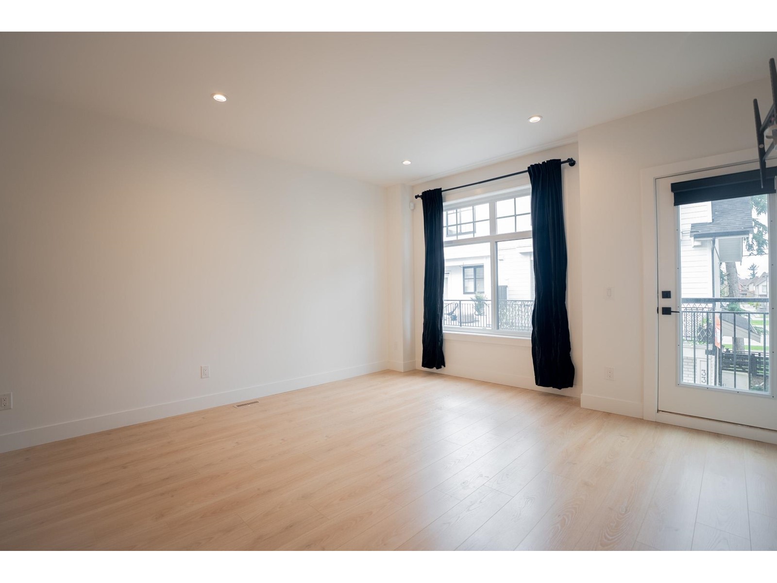 48 16467 23a Avenue, Surrey, British Columbia  V3Z 1E9 - Photo 13 - R2988120