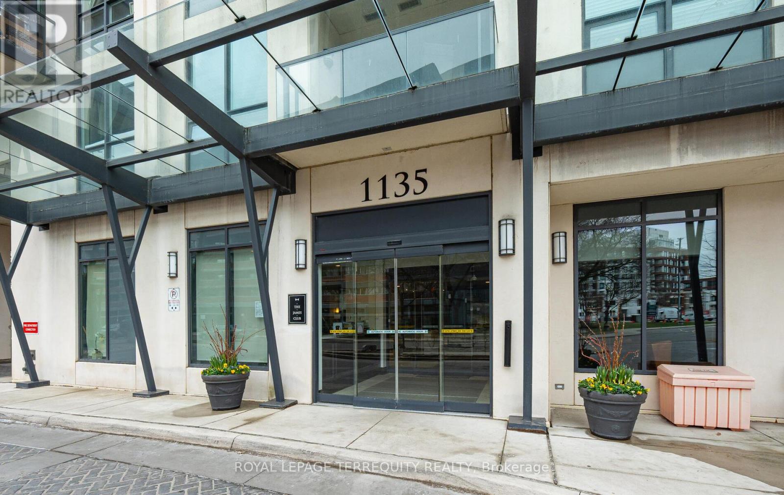 Property at 1302 - 1135 ROYAL YORK ROAD image 2