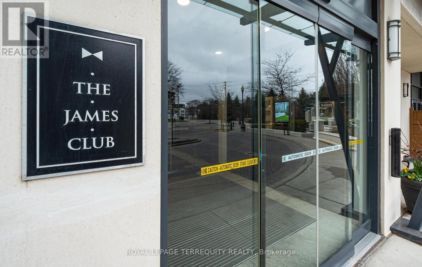 Property at 1302 - 1135 ROYAL YORK ROAD image 3
