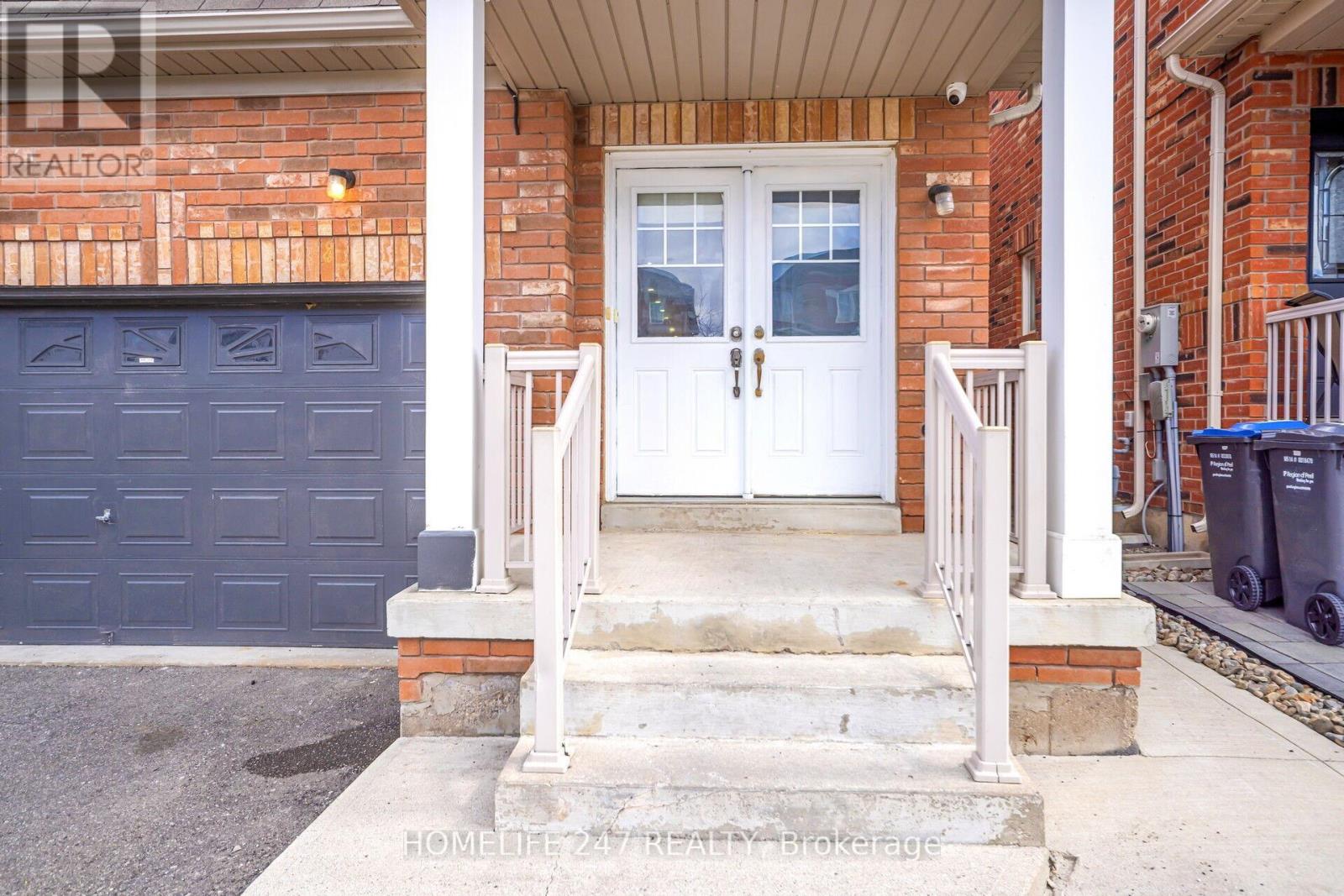 Property at 92 GULFBROOK CIRCLE image 3
